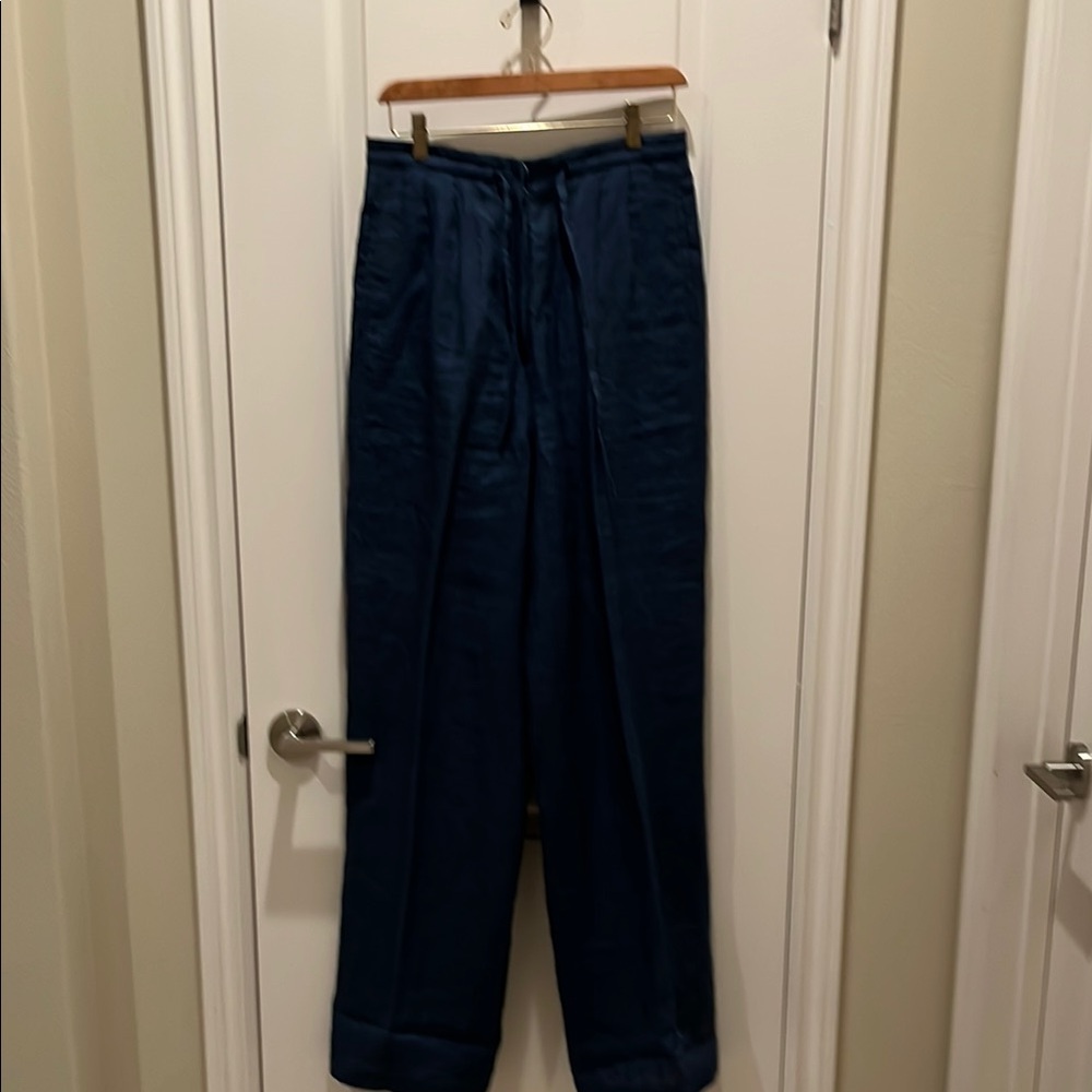 Woman’s Navy Linen Slacks